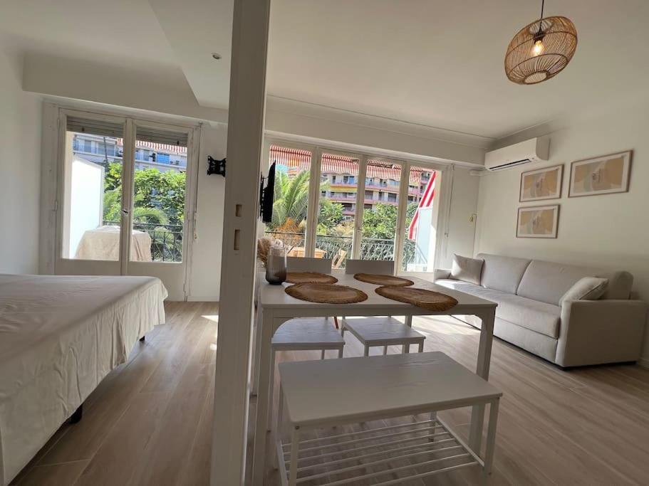 Magnifique T2 Proche Mer Et Ville Refait A Neuf Avec Terrasse Menton Bagian luar foto