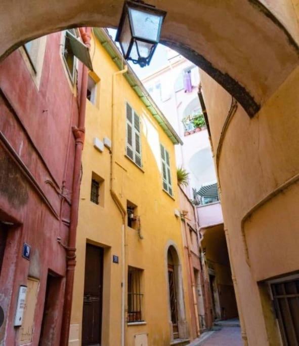 Magnifique T2 Proche Mer Et Ville Refait A Neuf Avec Terrasse Menton Bagian luar foto